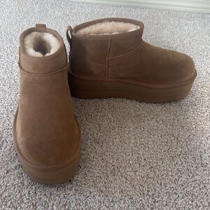 UGG Classic Ultra Mini Platform